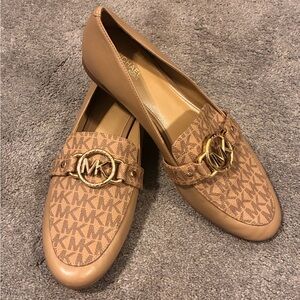 Michael Kors MK Logo Slip-On Loafers Beige 7.5M